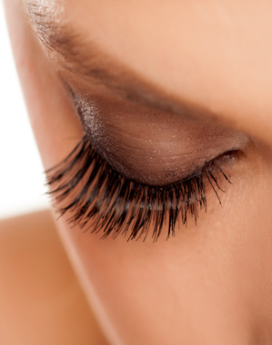 Extensions des cils frange complète